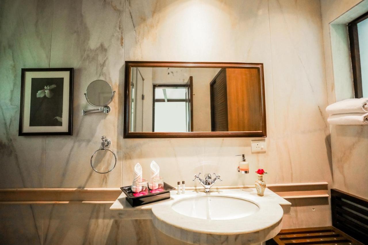 Saptapuri By Royal Orchid Hotels Limited Waranasi Zewnętrze zdjęcie